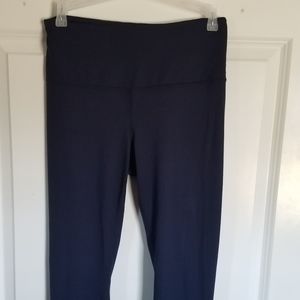 Navy blue ankle crop leggings